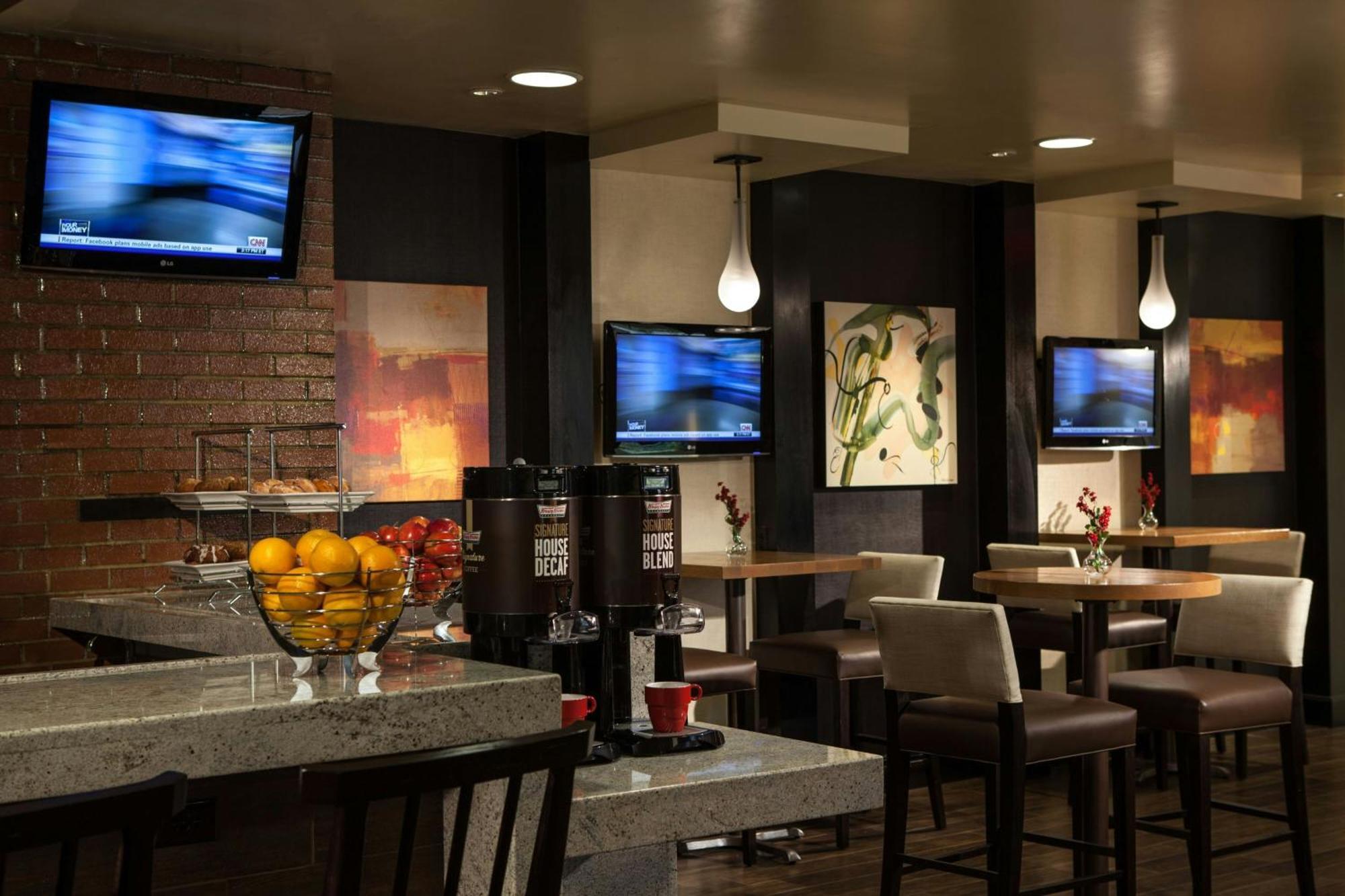Greensboro-High Point Marriott Airport Eksteriør bilde