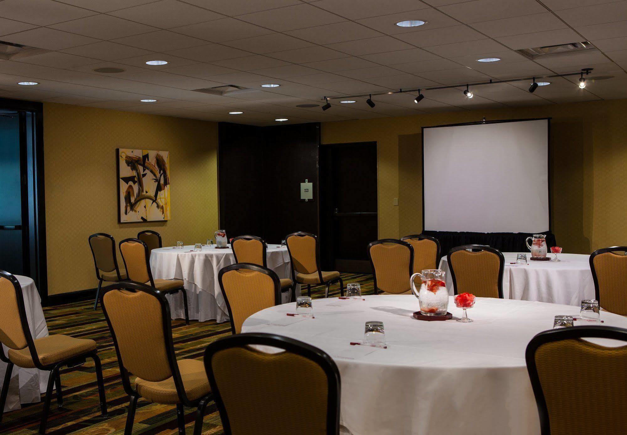 Greensboro-High Point Marriott Airport Eksteriør bilde